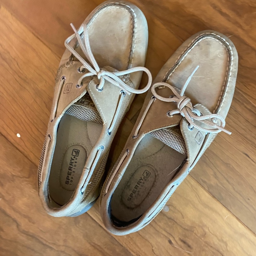 leather sperry boat shoes